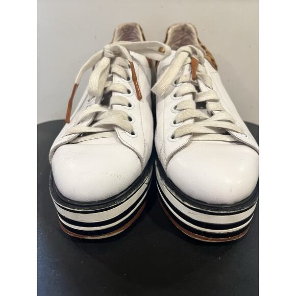 Anthropologie Silent D Siobahn Sneaker White Cheetah Leather Size EU 40, US 9 - Picture 10 of 11